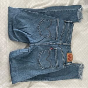 Levi’s 721 High Rise Skinny Jeans